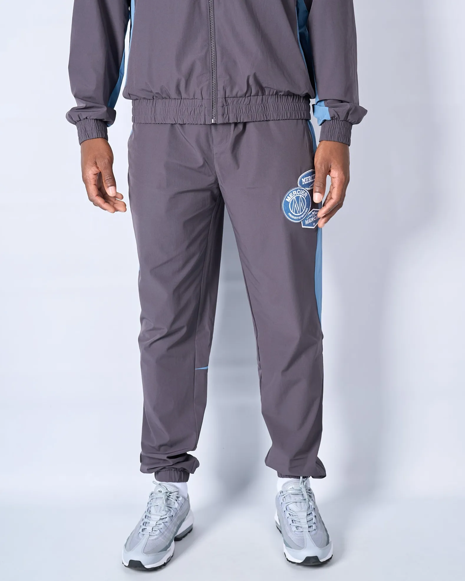 Slate Flint Contrast Badge Pant